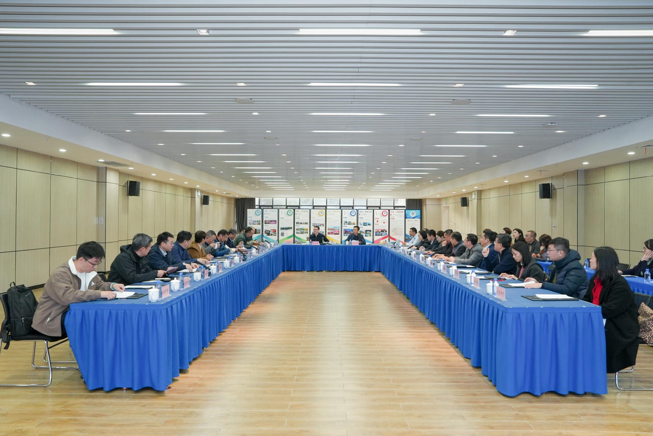 芯动未来丨嘉兴南湖高新区举办微电子产业专场企业家座谈会